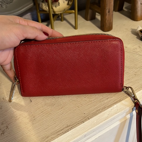 Red Michael Kors bag and wallet set - Picture 7 of 16